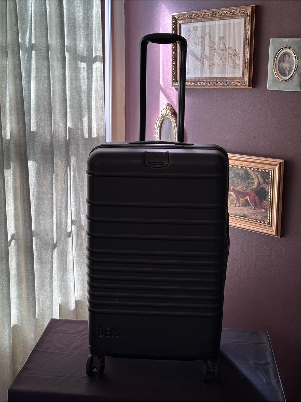 BÉIS The Medium Check-In Roller in ALL BLACK — Discontinued Version